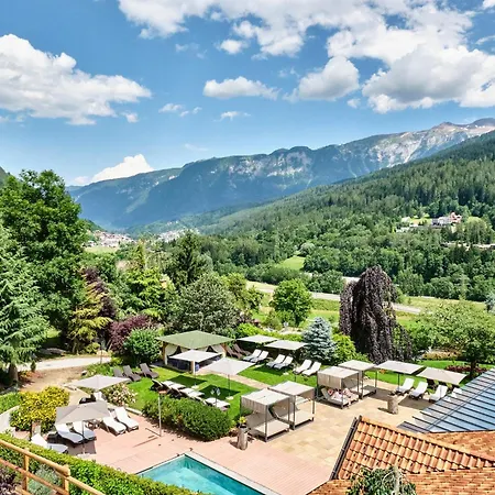 Boutique Hotel E Chalets Salvadori Mezzana  Exterior photo
